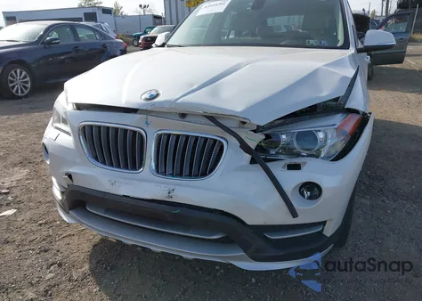 2015 BMW X1 xDrive28I из США, поврежденный, VIN WBAVL1C50FVY41397